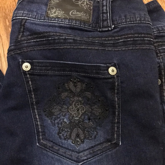 Women’s/ Junior’s jeans - Picture 2 of 3